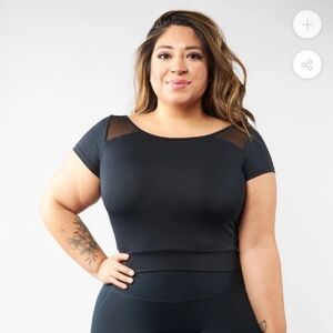 NWOT Buffbunny Solar banded crop, size XS, Onyx Black